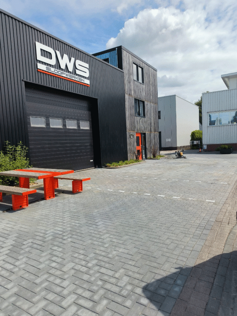 stratenmaker-schagen-witte-paal